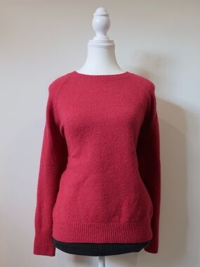 Old Navy Red Wool Blend Long Sleeve
Ribbed Top - Small